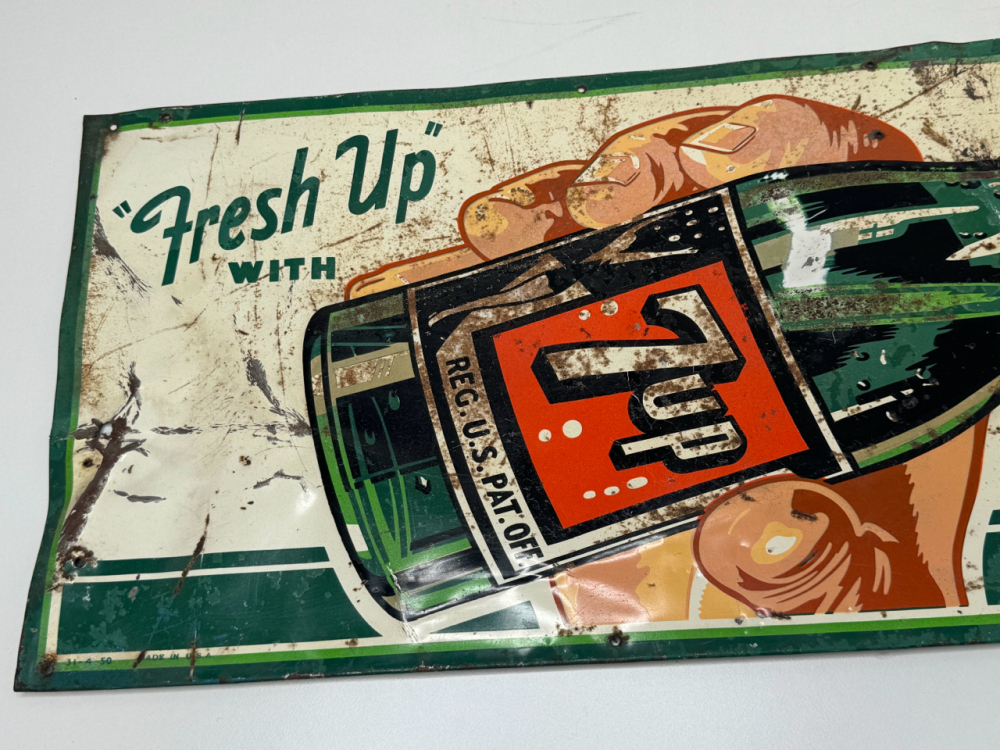 1950's ULTRA RARE 7up BOTTLE FRESH UP VINTAGE TIN SIGN!