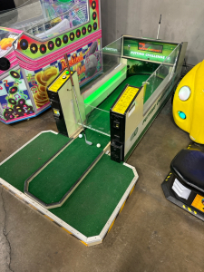 PUTTING CHALLENGE GOLF ARCADE GAME