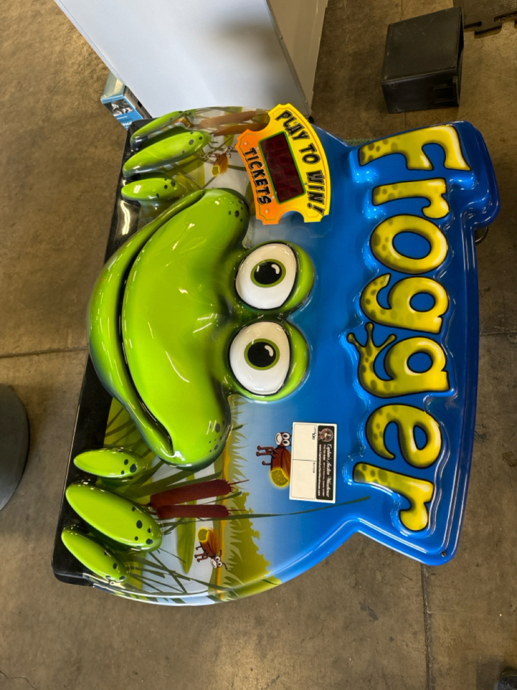 Frogger Game Sign FROGGER REDEMPTION GAME TOPPER BONUS SIGN RAW THRILLS