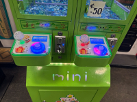 MINI STONES GREEN CLAW CRANE MACHINE - 6