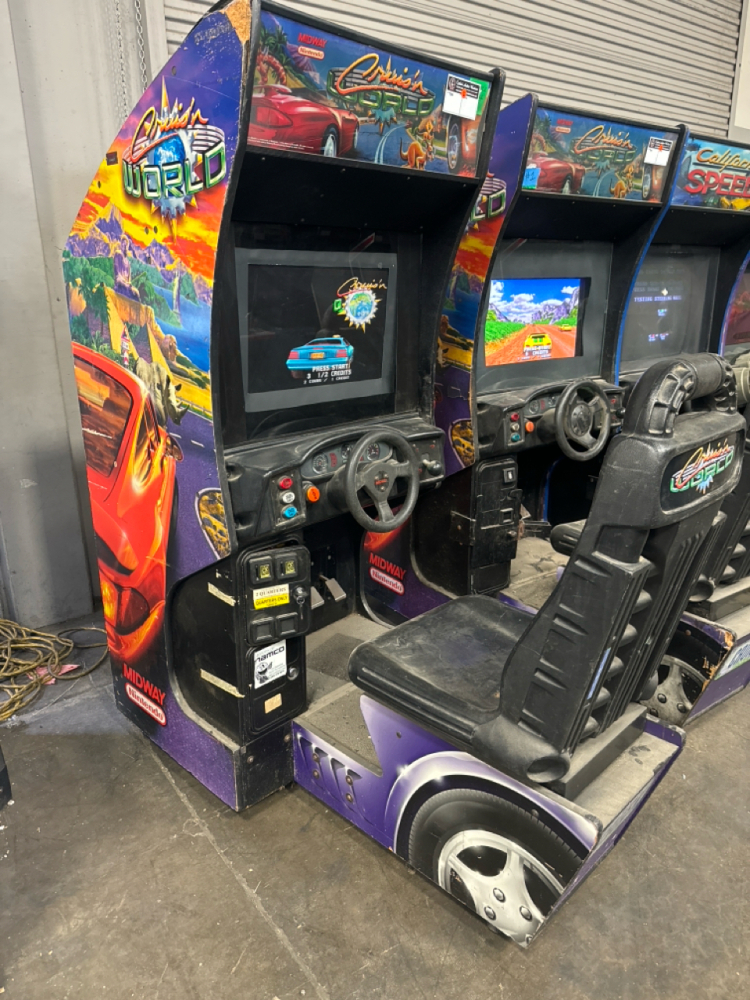 CRUISIN WORLD SITDOWN DRIVER ARCADE GAME MIDWAY #1