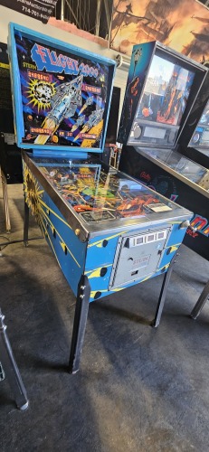 FLIGHT 2000 by STERN CLASSIC PINBALL MACHINE 1980