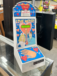 DOCTOR LOVE COUNTER TOP NOVELTY LOVE TESTER ARCADE