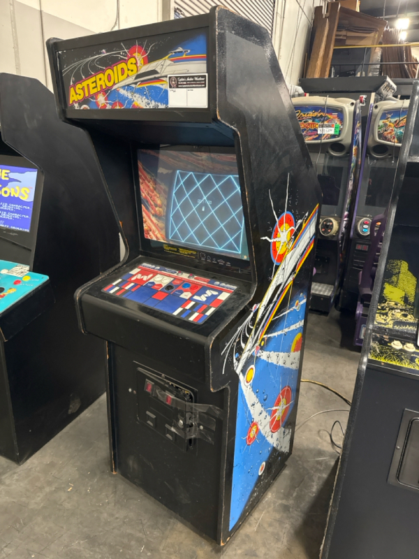 ASTEROIDS ARCADE GAME