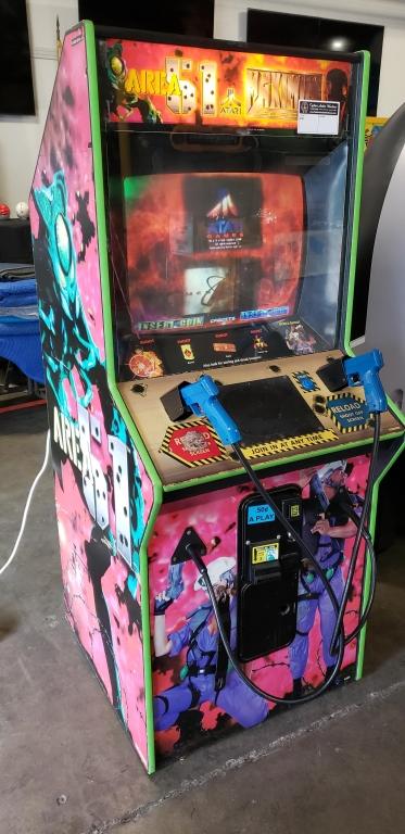 AREA 51 MAX FORCE COMBO UPRIGHT ARCADE GAME