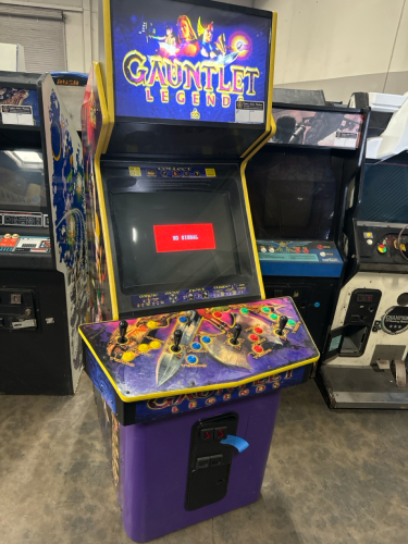 GAUNTLET LEGENDS UPRIGHT ARCADE GAME ATARI