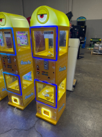 KEKUBABY GASHAPON CAPSULE TOY VENDING MACHINE MINION #1