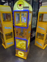 KEKUBABY GASHAPON CAPSULE TOY VENDING MACHINE MINION #1