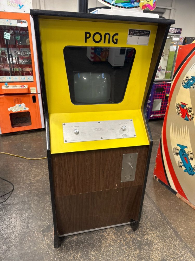 ORIGINAL PONG UPRIGHT ATARI ARCADE GAME 1972