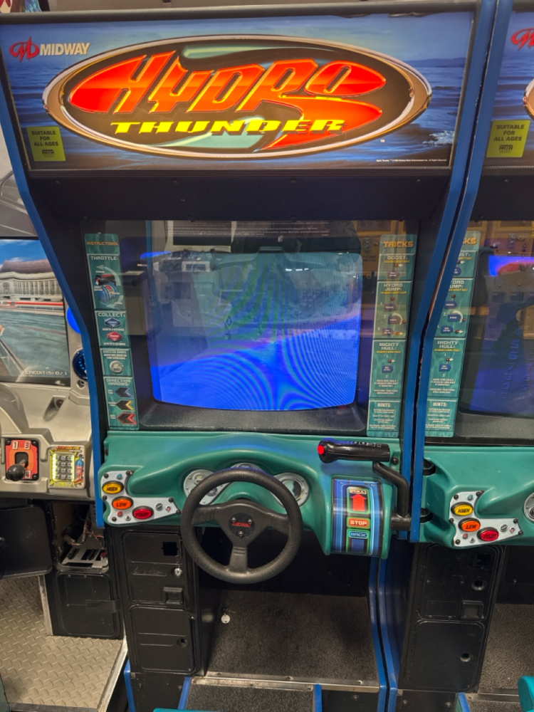 HYDRO THUNDER SITDOWN RACING ARCADE GAME MIDWAY #1