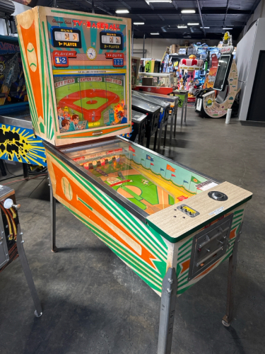 CHICAGO COIN'S TV- BASEBALL EM PITCH & BAT ARCADE