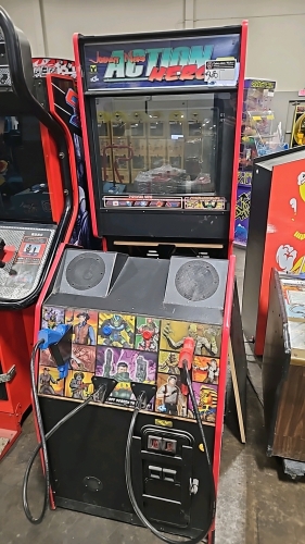 JOHNNY NERO ACTION HERO ARCADE GAME
