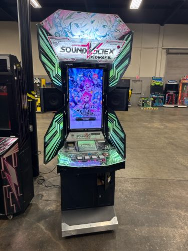 SOUND VOLTEX UPRIGHT RHYTHM MUSIC ARCADE GAME