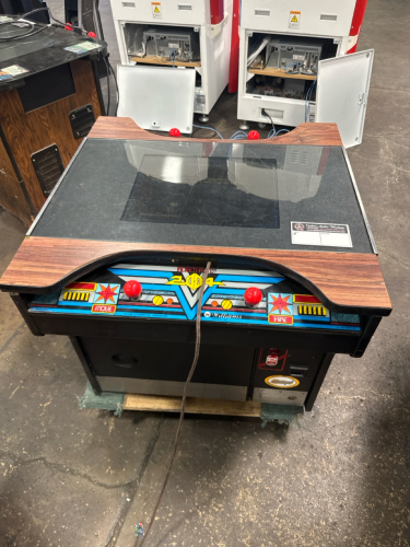 ROBOTRON 2084 CLASSIC COCKTAIL TABLE ARCADE GAME WILLIAMS