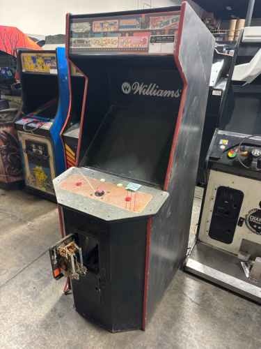 WILLIAMS MULTICADE UPRIGHT ARCADE GAME