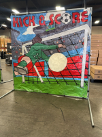 KICK & SCORE SOCCER HOLE IN 1 ATTRACTION BACK DROP