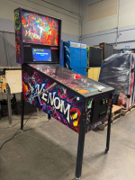 VENOM PRO PINBALL MACHINE STERN