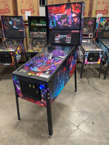 STRANGER THINGS PREMIUM EDITION PINBALL MACHINE STERN W/ EXTRAS