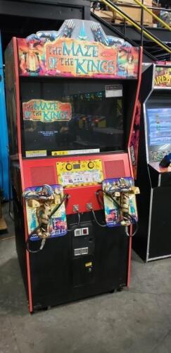 THE MAZE OF KINGS SEGA UPRIGHT SHOOTER ARCADE GAME