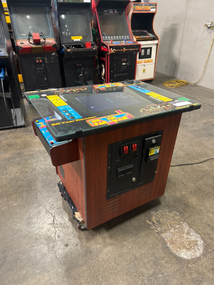 NAMCO CLASS OF 1981 MS. PAC-MAN & GALAGA COCKTAIL TABLE
