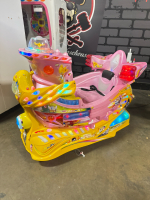 KIDDIE RIDER SPT YELLOW/PINK ROCKET SHIP LOOK