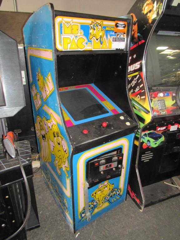 MS PACMAN DEDICATED UPRIGHT ARCADE GAME