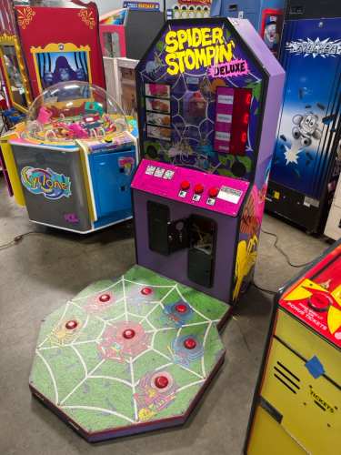 SPIDER STOMPIN' DELUXE TICKET REDEMPTION GAME