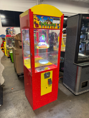 RUBBER DUCK COIN-OP VENDING PRIZE MACHINE