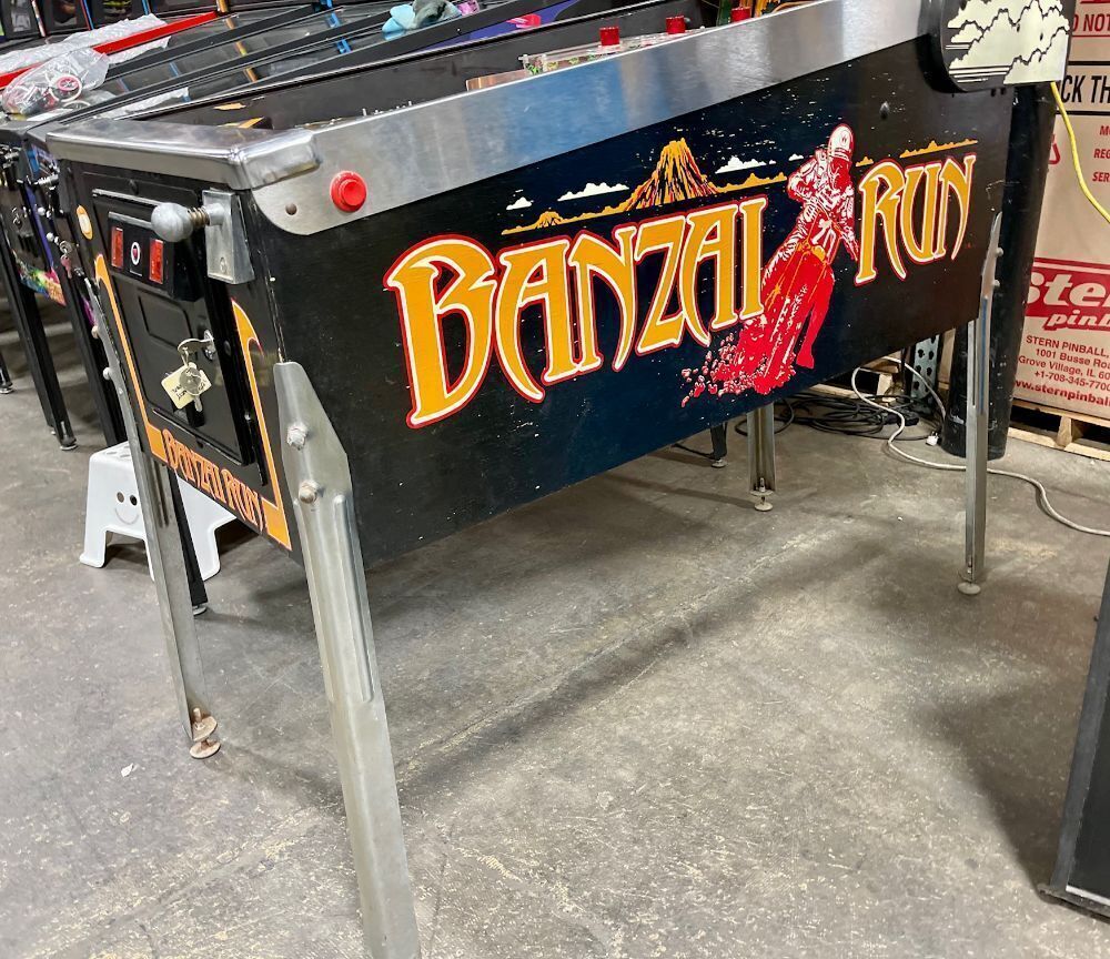 BANZAI RUN PINBALL MACHINE WILLIAMS 1988