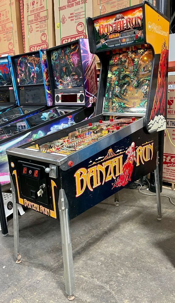 BANZAI RUN PINBALL MACHINE WILLIAMS 1988