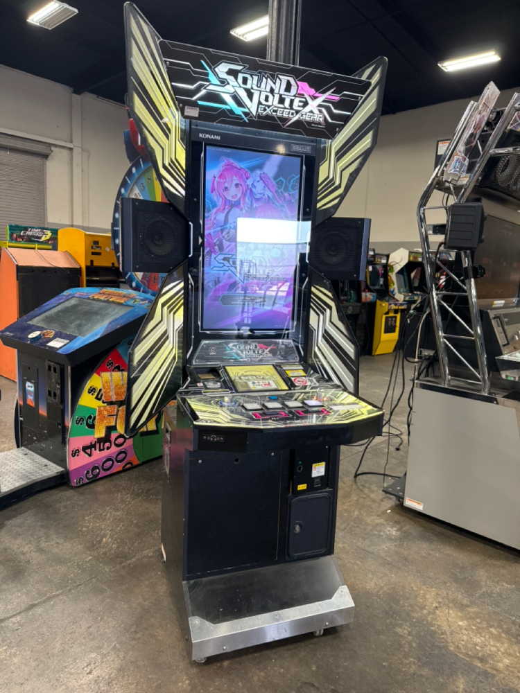 SOUND VOLTEX UPRIGHT RHYTHM MUSIC ARCADE GAME