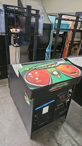 POWER PUTT LIVE GOLF SPORTS PEDESTAL ARCADE GAME