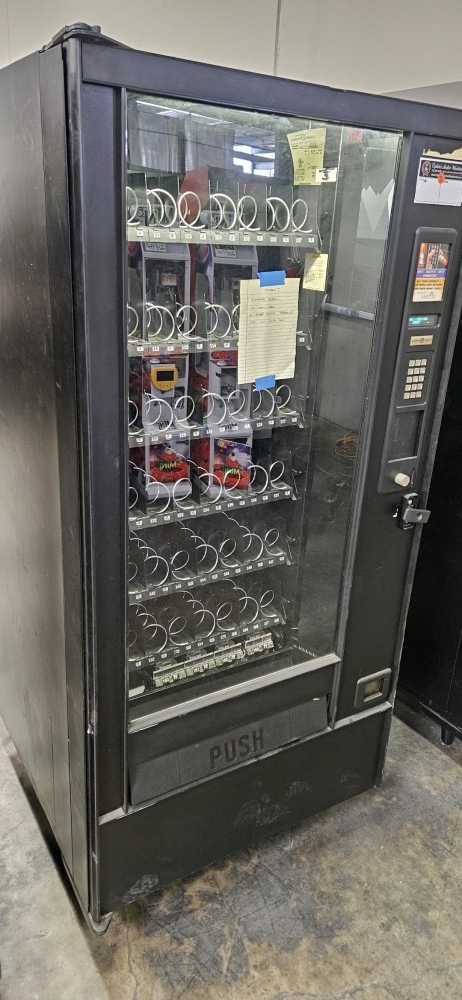 【AP studio】 A.P. STUDIO 2 SPIRAL SNACK VENDING MACHINE AUTOMATIC PRODUCTS