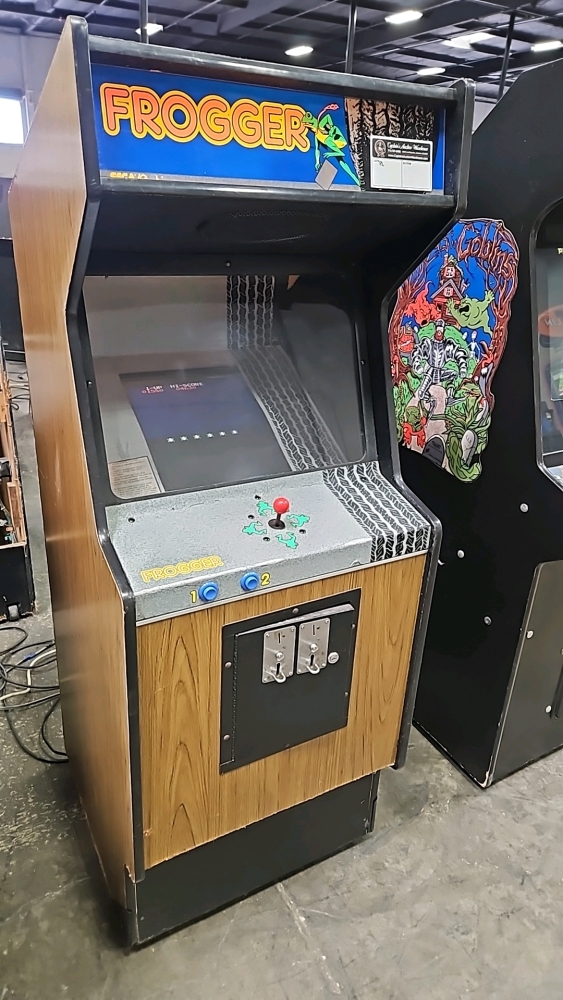 Frogger Arcade Machine Control Panel FROGGER UPRIGHT ARCADE GAME SEGA CAB W/ LCD