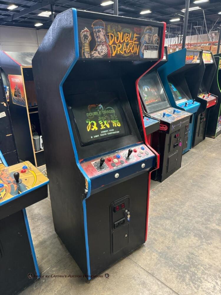 Découvrez les armoires d'arcade Mortal Kombat et Pac-Man d'Arcade1Up à Découvrez les armoires d'arcade Mortal Kombat et Pac-Man d'Arcade1Up à