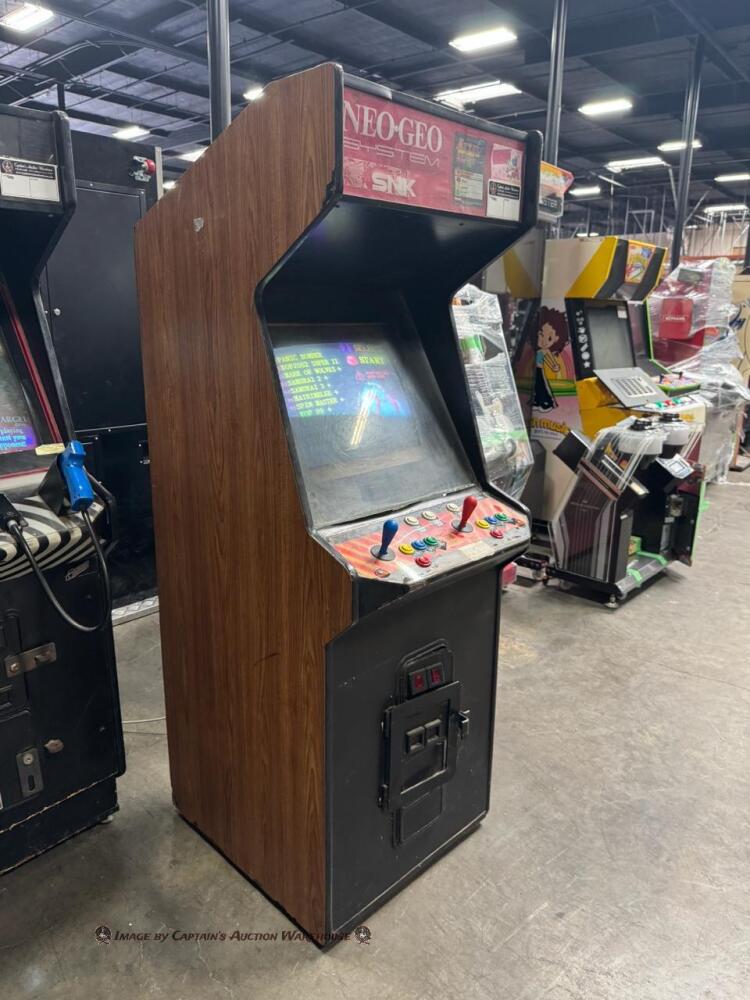 NEO GEO SNK UPRIGHT ARCADE GAME