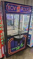 TOY HOUSE PLUSH CLAW CRANE MACHINE