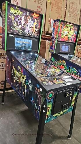 THE MUNSTERS PRO MODEL PINBALL MACHINE STERN INC