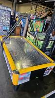AIR HOCKEY FAST TRACK by SAM ICE