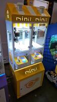 MINI JEWELRY DUAL YELLOW JEWELRY CLAW CRANE MACHINE NEW!!