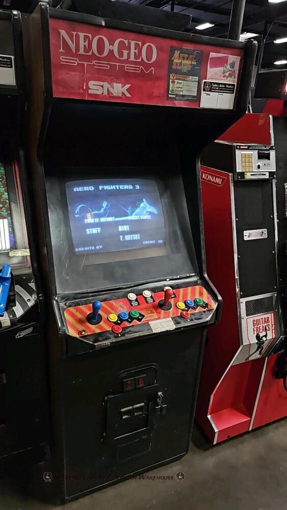 NEO GEO SNK UPRIGHT ARCADE GAME
