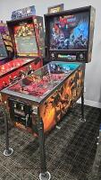 ROB ZOMBIE'S SPOOK SHOW INTERNATIONAL PINBALL MACHINE HUO CHECK IT OUT!!!