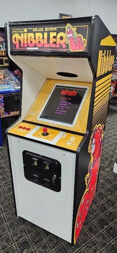 ROCK-OLA'S DELUXE EDITION NIBBLER BITKIT ARCADE GAME L@@K!!