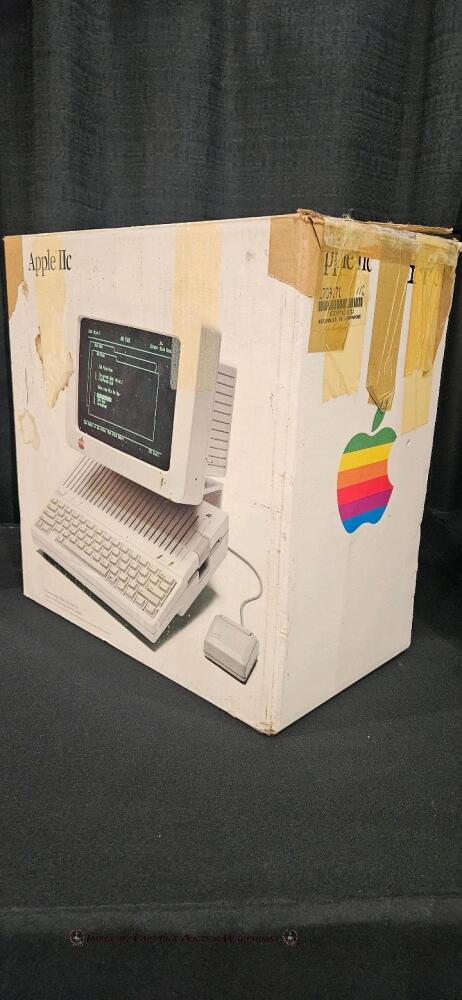 Apple IIc Computer in BOX