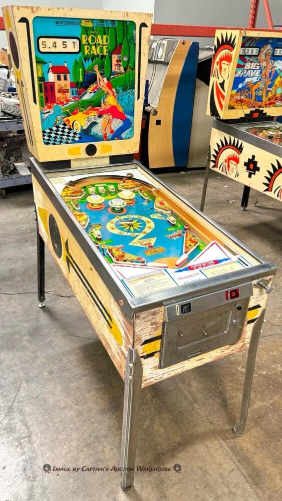 ROAD RACE PINBALL MACHINE GOTTLIEB 1969
