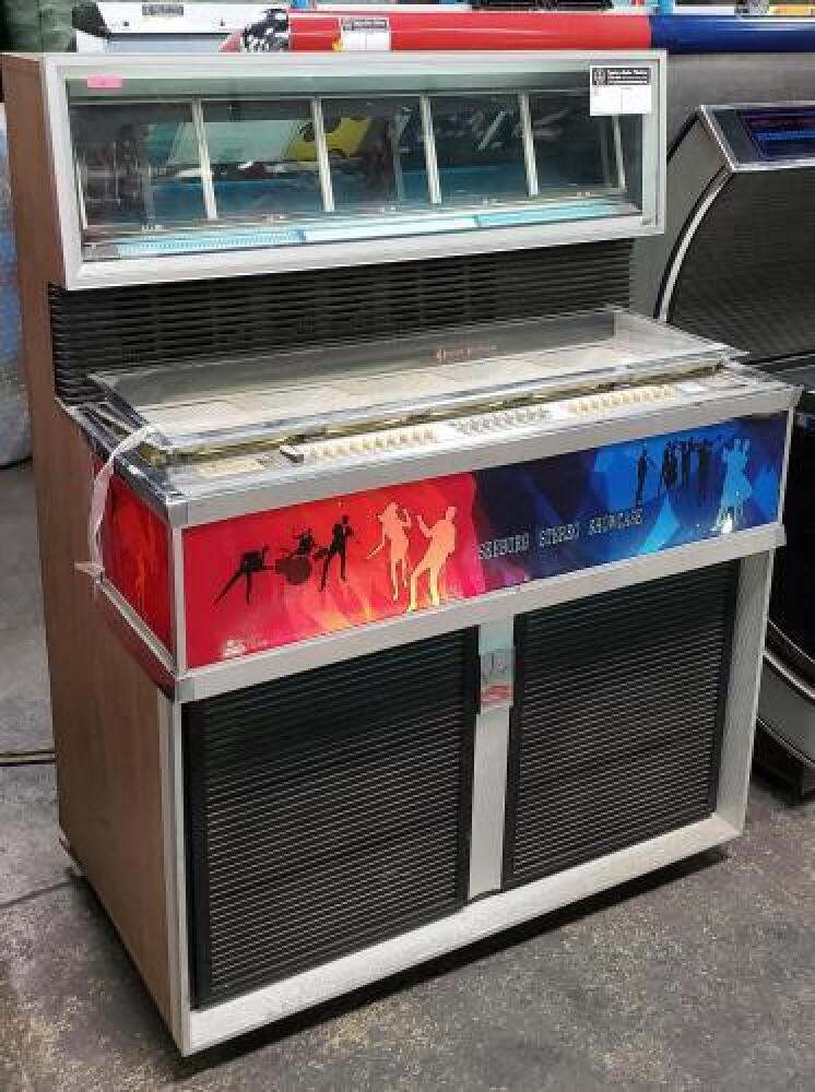 SEEBURG STEREO SHOWCASE RECORD JUKEBOX 45 RPM