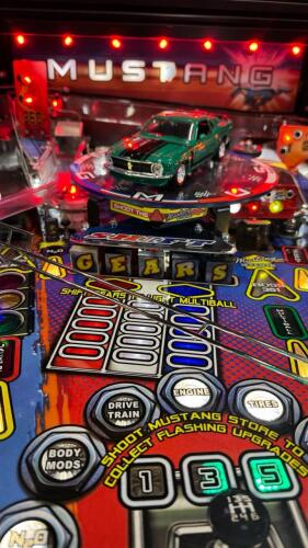FORD BOSS 302 MUSTANG PREMIUM PINBALL MACHINE by STERN