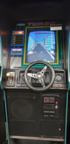 SEGA TURBO UPRIGHT RACING ARCADE GAME