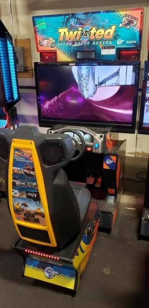TWISTED NITRO STUNT RACING DELUXE ARCADE GAME #1