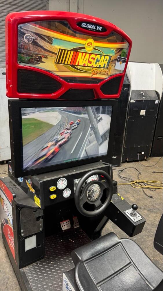 NASCAR TEAM RACING 32 LCD ARCADE GAME GLOBAL VR #1 LINKABLE
